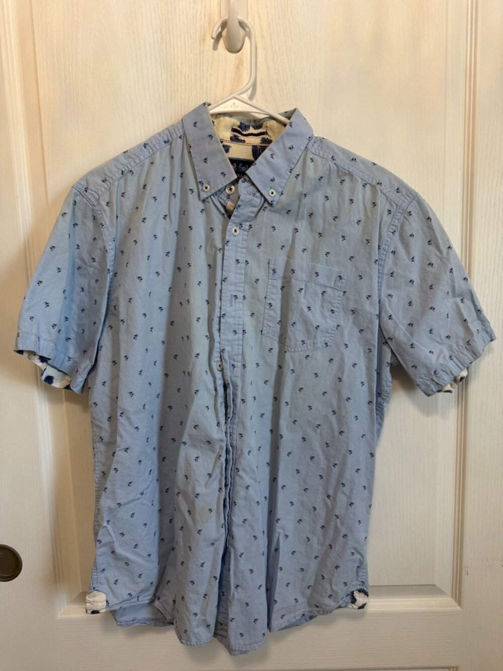 Charleston Threads Men’s Medium Palm Tree Short Sleeve Button Down Shirt